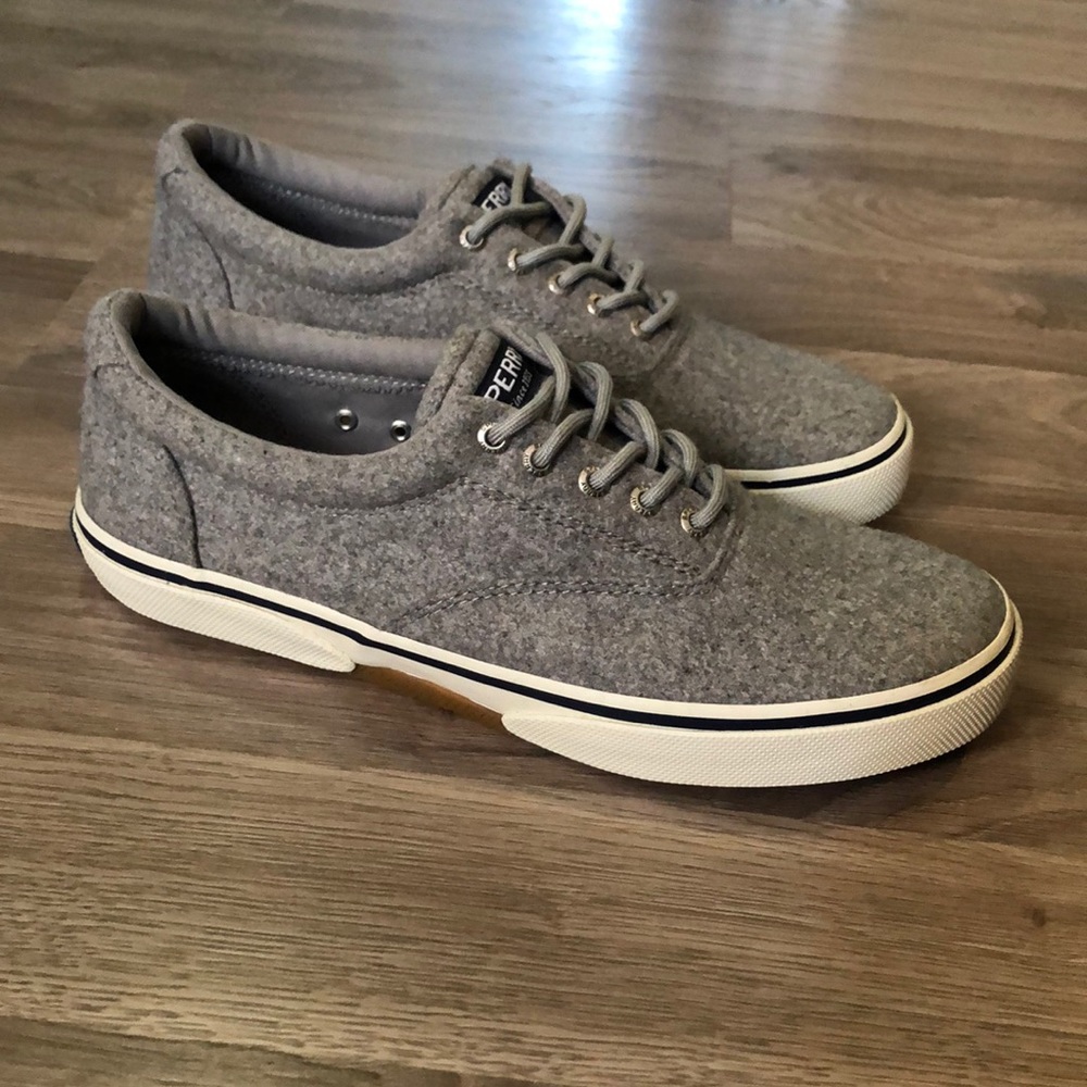 Men’s Sperry shoes